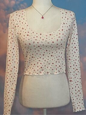 NWT: F21 White/Pink Ditsy Floral Long Sleeve Crop Top
